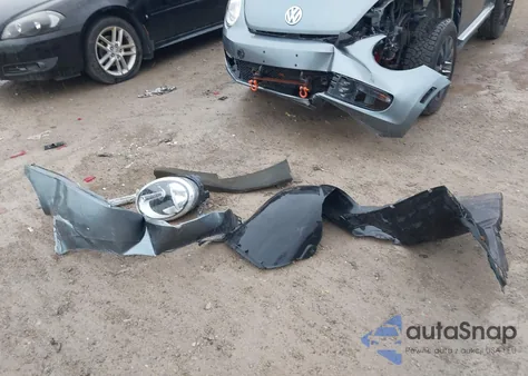 2014 Volkswagen Beetle 2.0L Tdi from USA, damaged, VIN 3VWRL7AT7EM610236